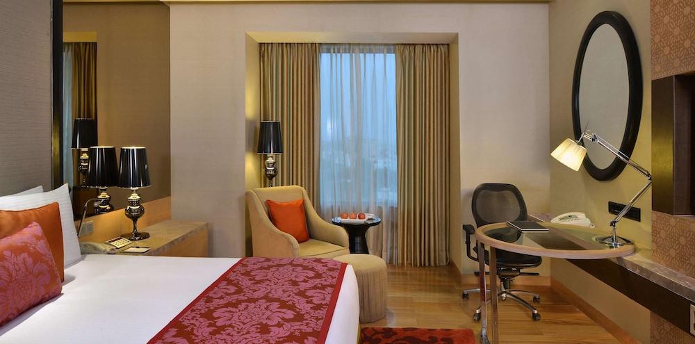 Hotel Radisson Blu Jaipur Extérieur photo