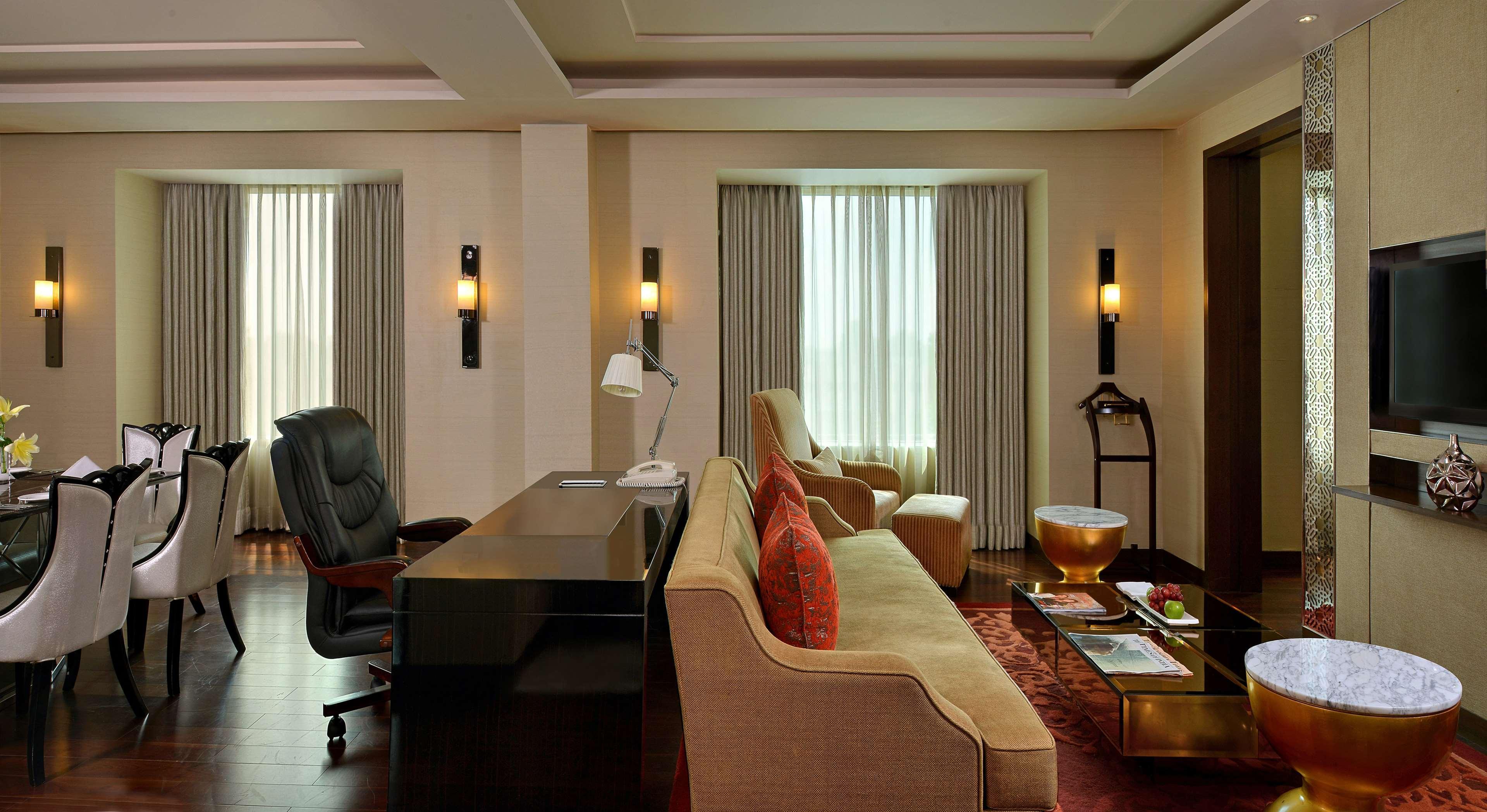 Hotel Radisson Blu Jaipur Extérieur photo