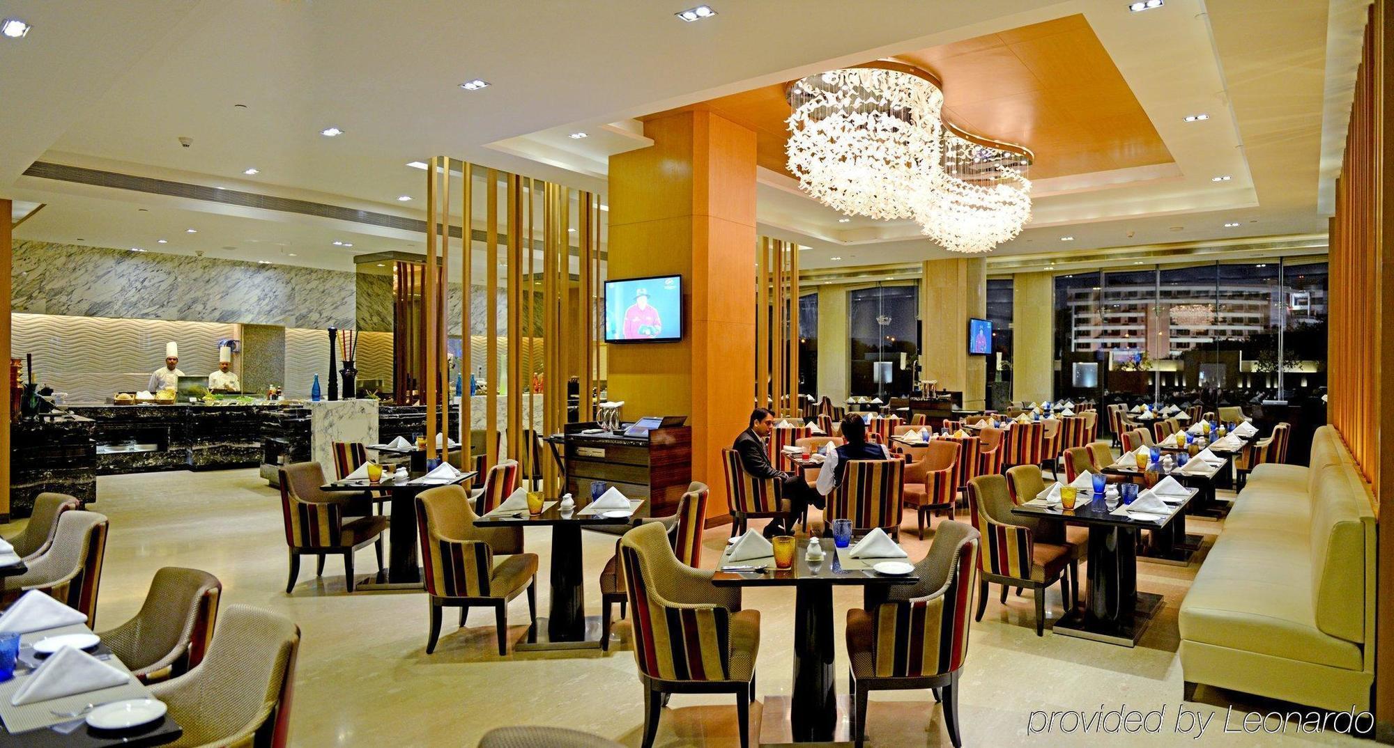 Hotel Radisson Blu Jaipur Restaurant photo